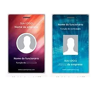 Modelos de crachá com espaço para logo, foto e nome do funcionário
